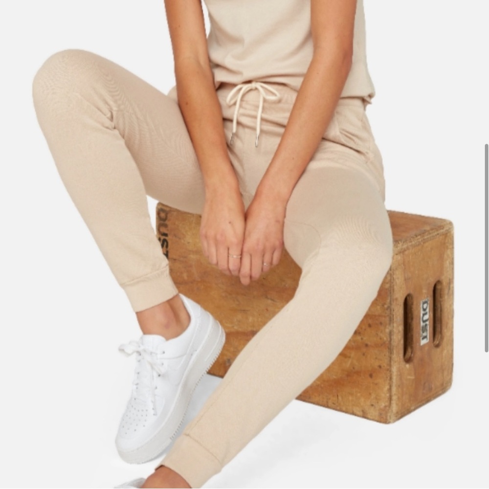 Mate the Label Jogger